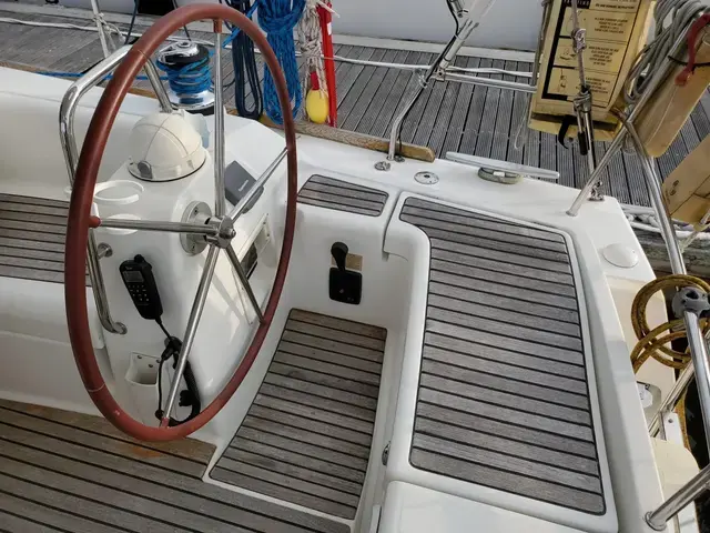 Beneteau Oceanis 43