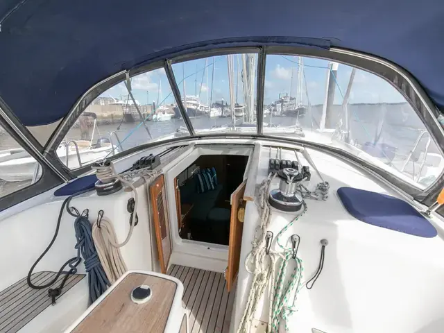 Beneteau Oceanis 43