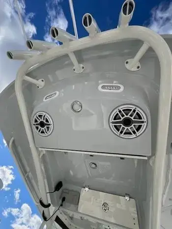 2025 Yamaha 265 open center console