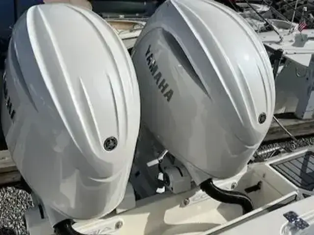 Cobia 265 Open Center Console