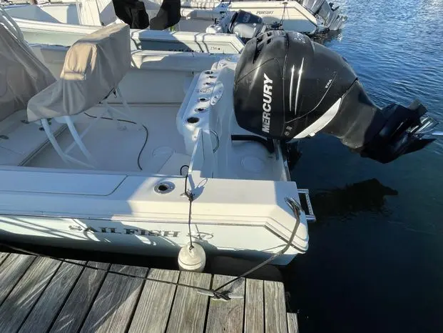 2015 Sailfish 240