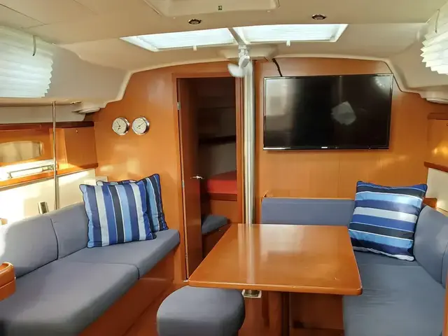 Beneteau Oceanis 43