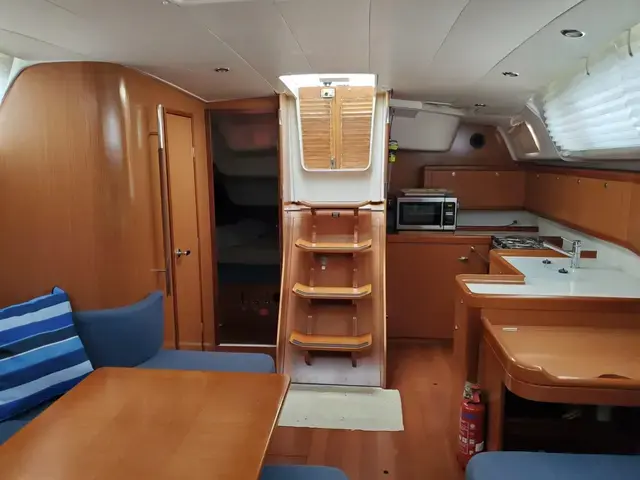 Beneteau Oceanis 43