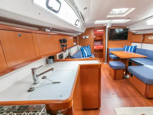 Beneteau Oceanis 43