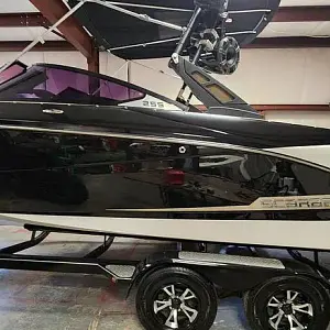 2018 Scarab 255 Platinum Se