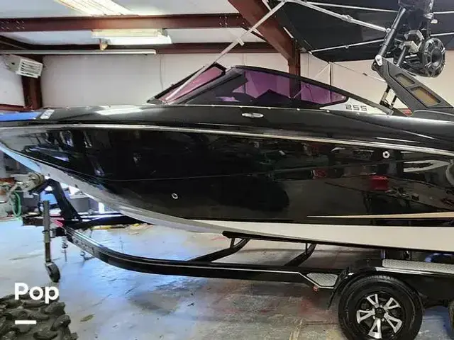 Scarab 255 Platinum Se