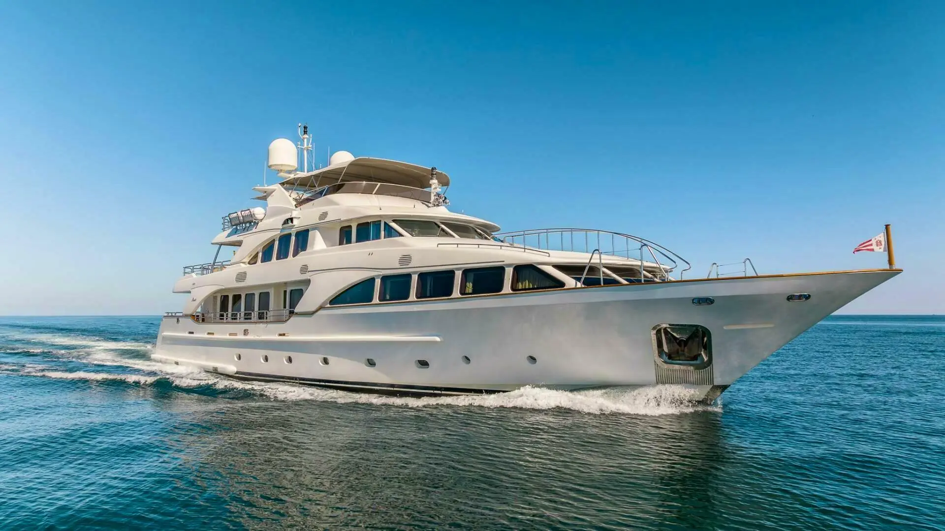 Benetti 120 Classic