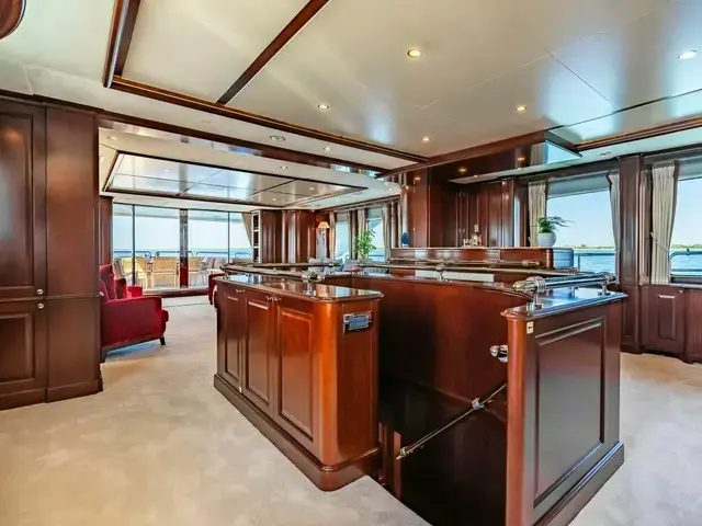 Benetti 120 Classic