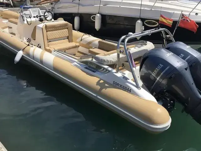 Cobra Nautique 9.7m