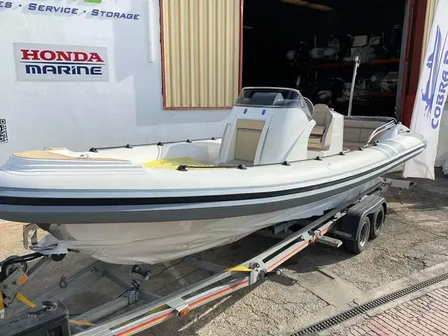 Cobra Nautique 7.7m