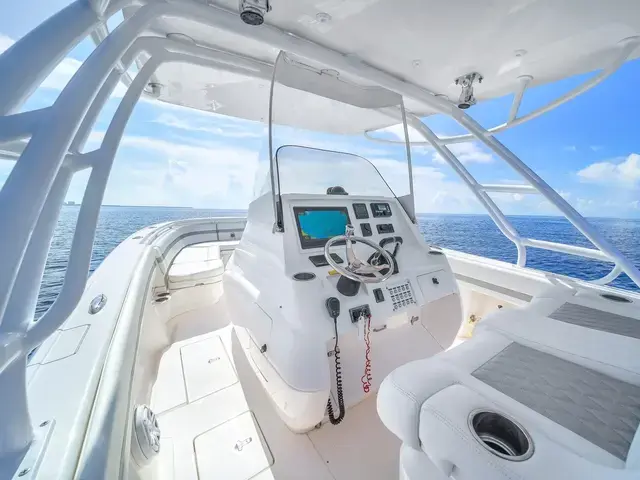 Intrepid 327 Center Console