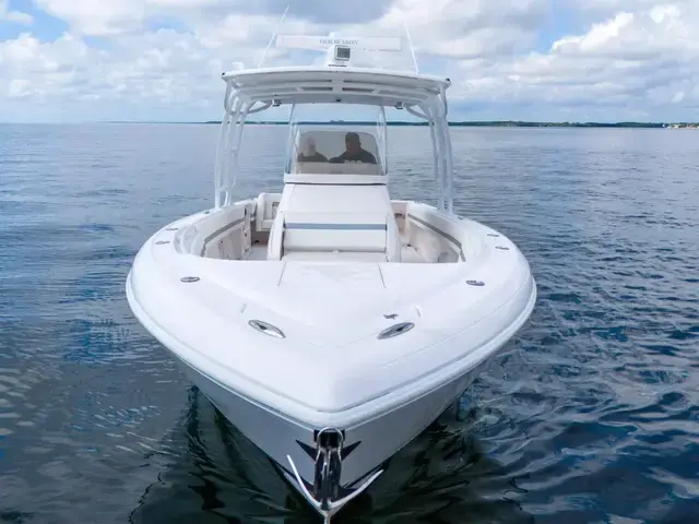 Intrepid 327 Center Console