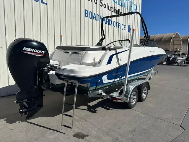 Bayliner Vr6