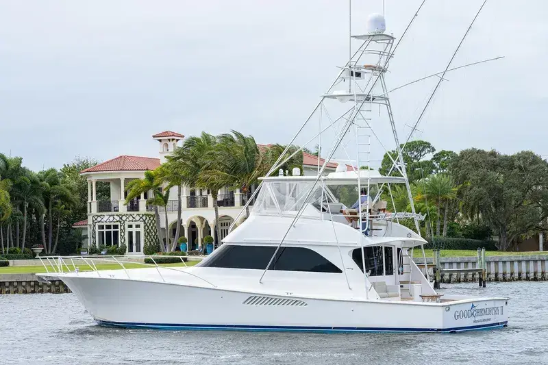 2005 Viking 61