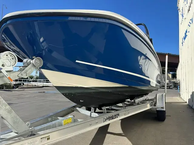 Bayliner Vr6