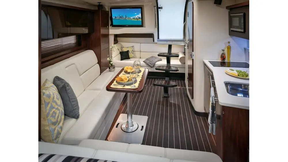 2018 Monterey 355 sport yacht