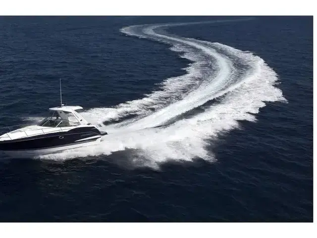 Monterey 355 Sport Yacht