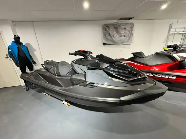 Sea Doo RXT X 300