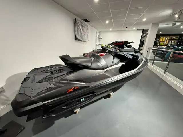 Sea Doo RXT X 300