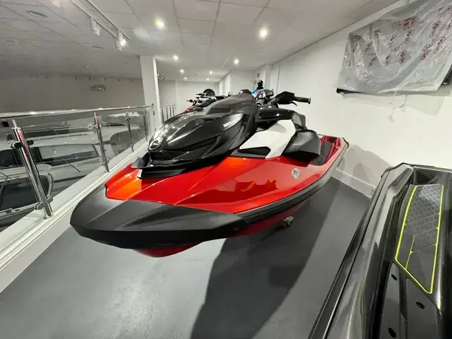 Sea Doo RXP X 325