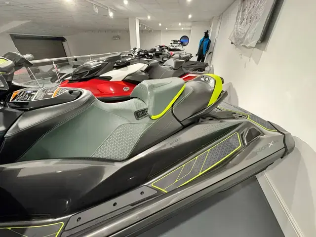 Sea Doo RXP X 300 Apex