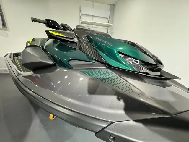 Sea Doo RXP X 300 Apex