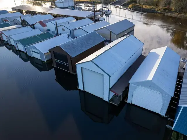 Larson Boathouse