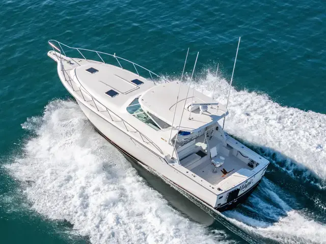 Tiara Yachts 4300 Open Magic