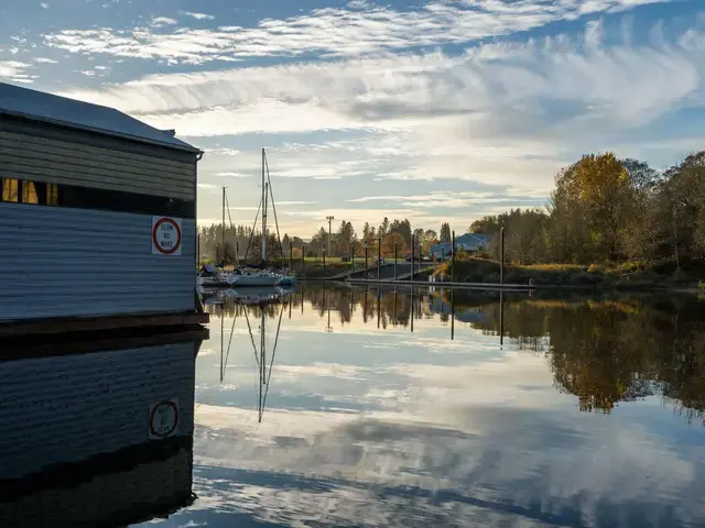 Larson Boathouse