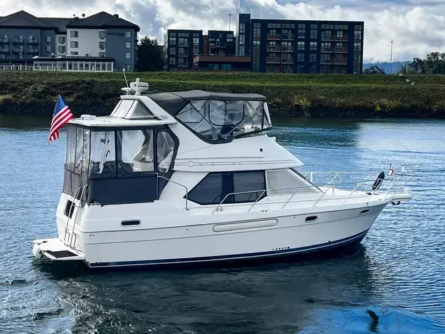 Bayliner 3587 Aft Cabin