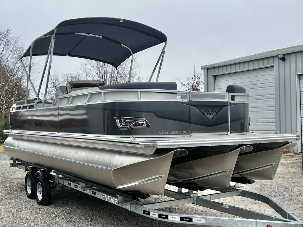 2025 Avalon venture 85 25' elite windshield tt - in stock