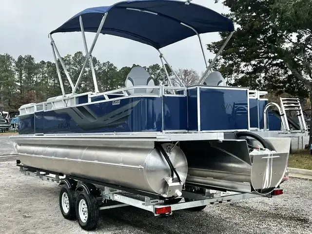 Avalon Venture 85 23' Rear Fish TT - IN STOCK