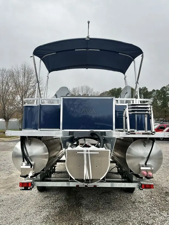 2025 Avalon venture 85 23' rear fish tt - in stock