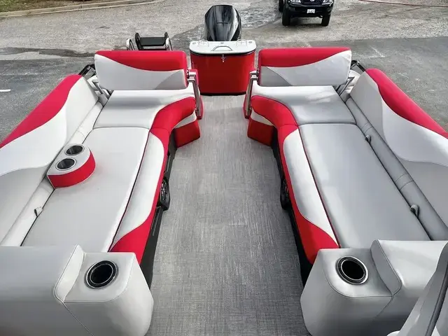 Avalon LSZ 25' Quad Lounge Shift - Triple Toon - IN STOCK