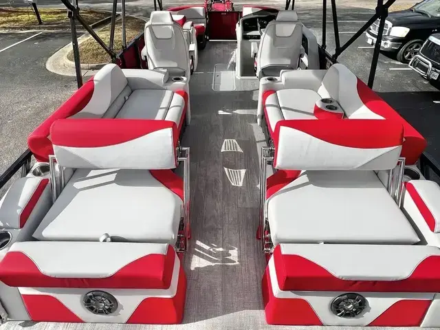 Avalon LSZ 25' Quad Lounge Shift - Triple Toon - IN STOCK