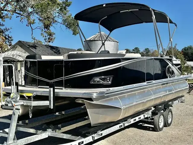 Avalon LSZ 23 Entertainer - IN STOCK