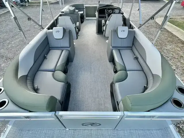 Avalon LSZ 23 Quad Lounge - IN STOCK