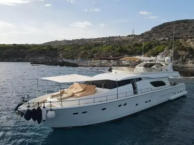 Ferretti Yachts 80 for sale in Greece for €900,000 ($933,950)