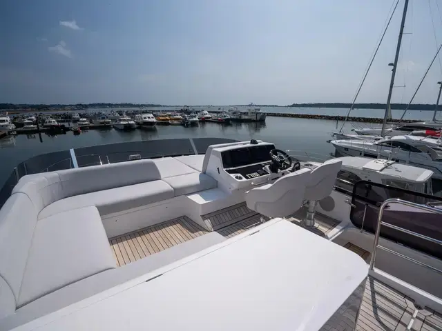 Sunseeker Manhattan 55