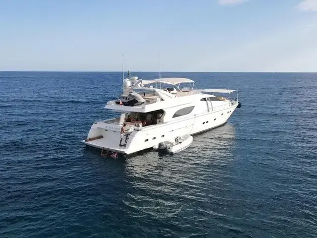 Ferretti Yachts 80