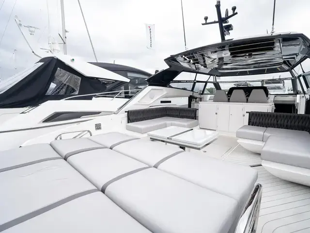 Sunseeker Superhawk 55