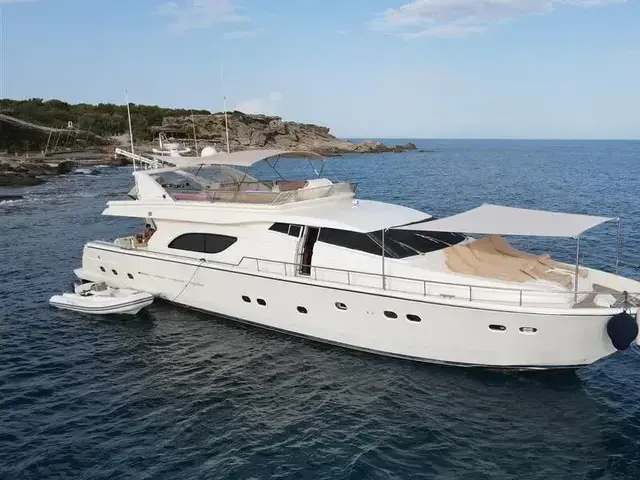 Ferretti Yachts 80