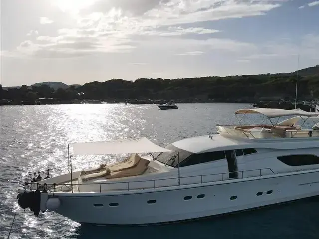 Ferretti Yachts 80