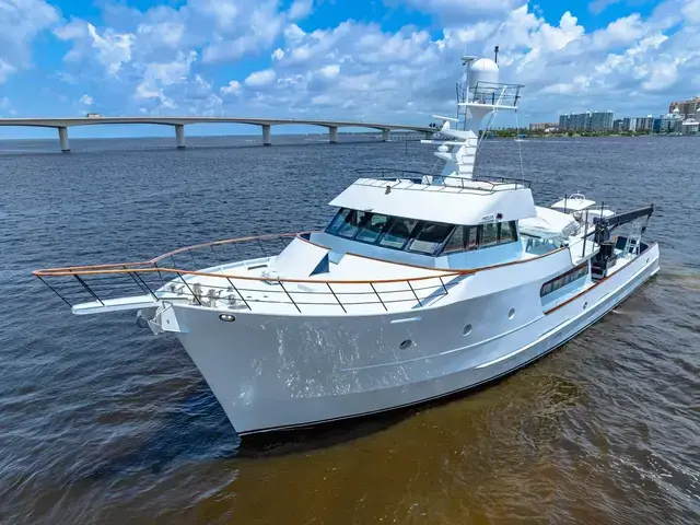 Custom Freeport Yachts - Expedition