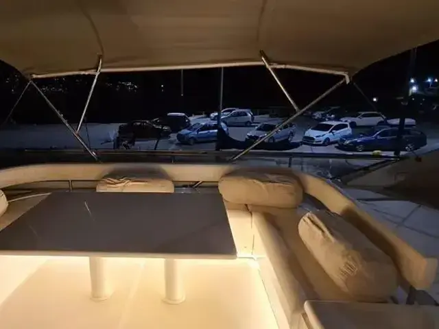 Ferretti Yachts 80