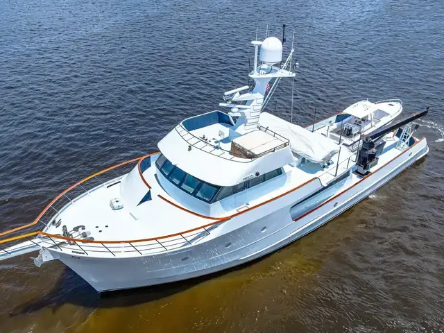 Custom Freeport Yachts - Expedition