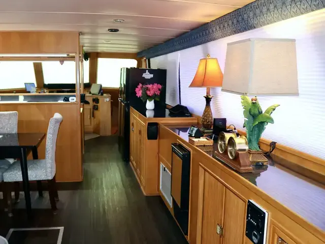 Southern Cross 53 Pilothouse Motor Yacht