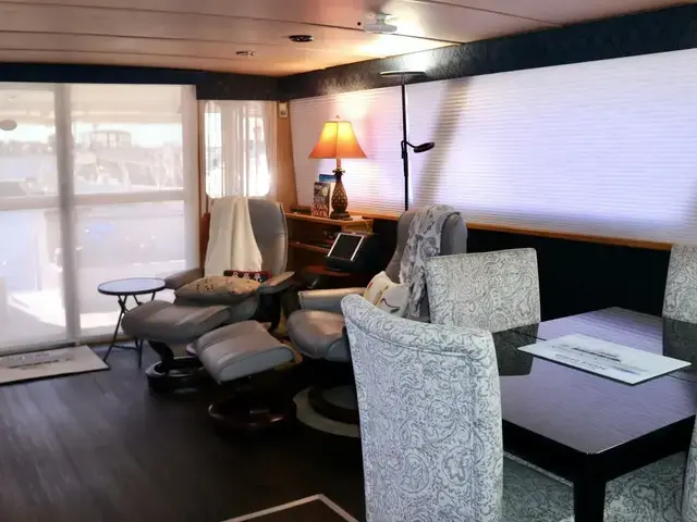 Southern Cross 53 Pilothouse Motor Yacht