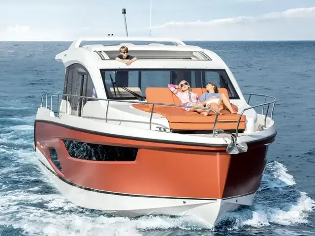 Sealine C430