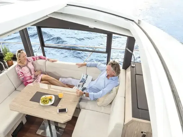 Sealine C430